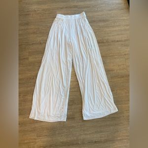 Women’s White Wide Leg Pants